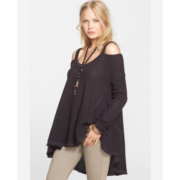 Free People Moonshine Oversize Gray Cold Shoulder Waffle Knit Asymmetrical XS - Picture 2 of 13